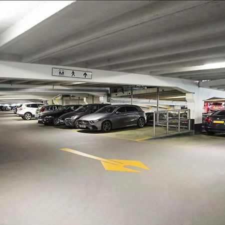 Deluxe City Modern Apt&Free Parking No Balcony Лидс Экстерьер фото