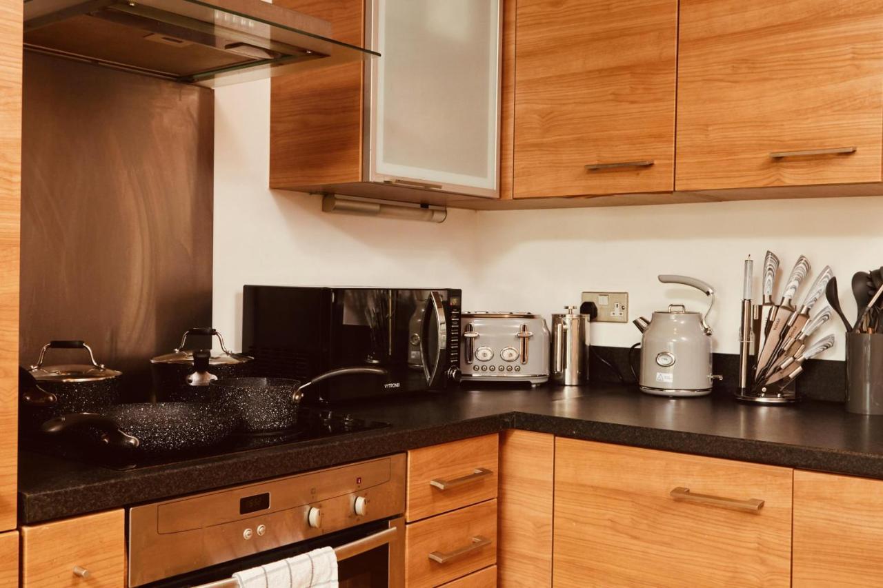 Deluxe City Modern Apt&Free Parking No Balcony Лидс Экстерьер фото
